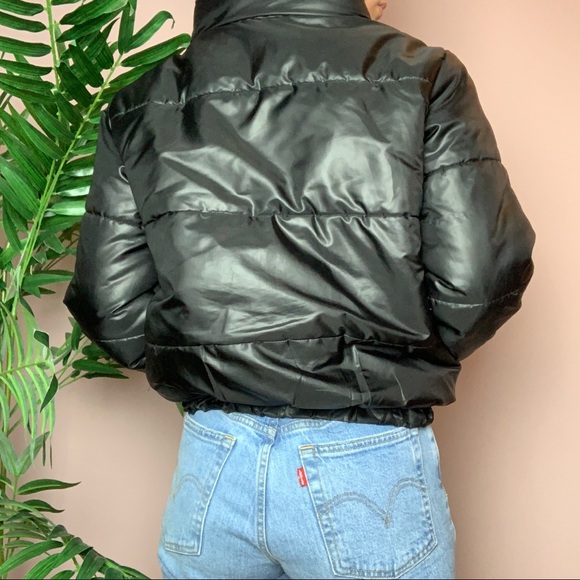 BLACK PUFFER COAT SHORT - Picture 2 of 14